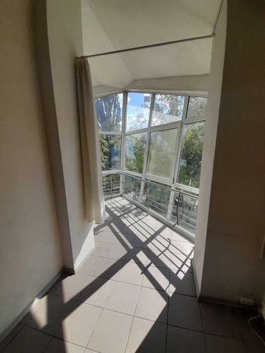 Офіс в оренду в центрі в парку, 3й поверх 33кв.м