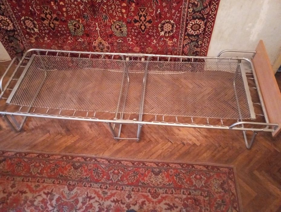 Кровати, раскладушки