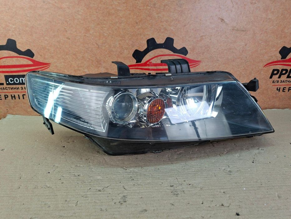 Honda Accord 7 VII 02-06 Фара правая ксенон блок розжига W3T10471