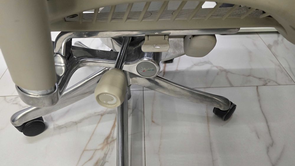 Кресло офисное Expert Spring для руководителя эргономичное