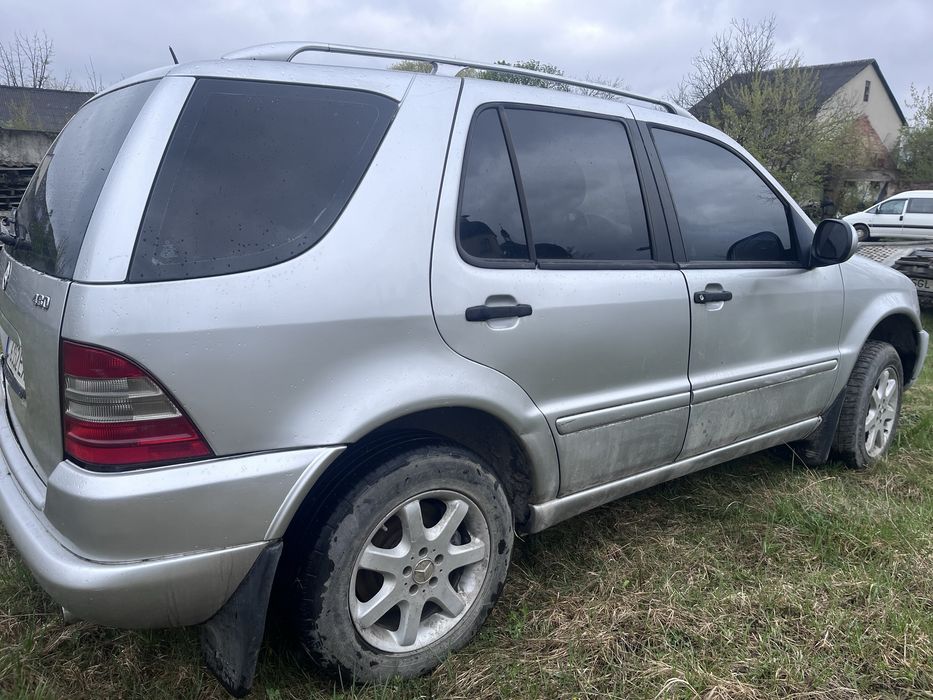 Мерседес МЛ 430