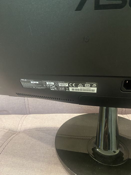 Продам монитор Asus