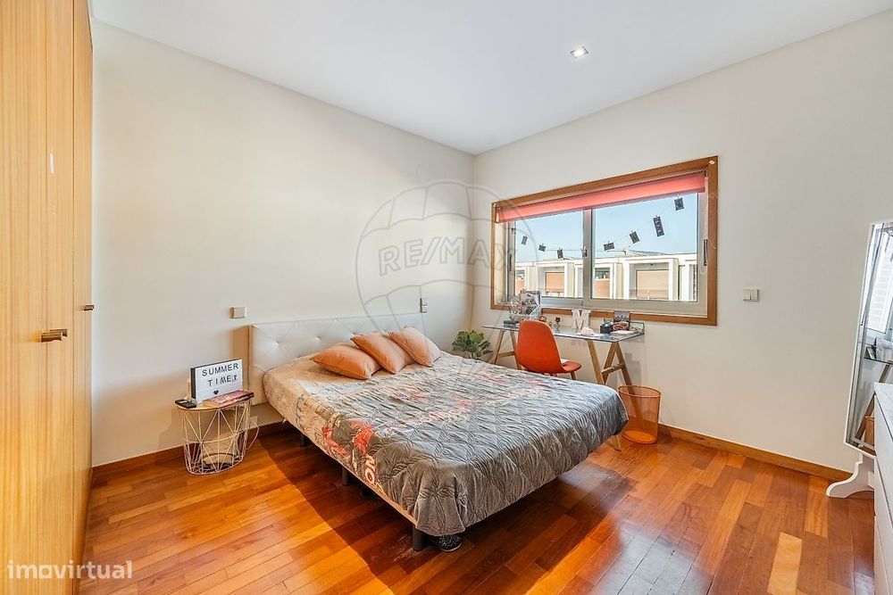Moradia Gaveto T3 com piscina em Palmeira, Braga!
