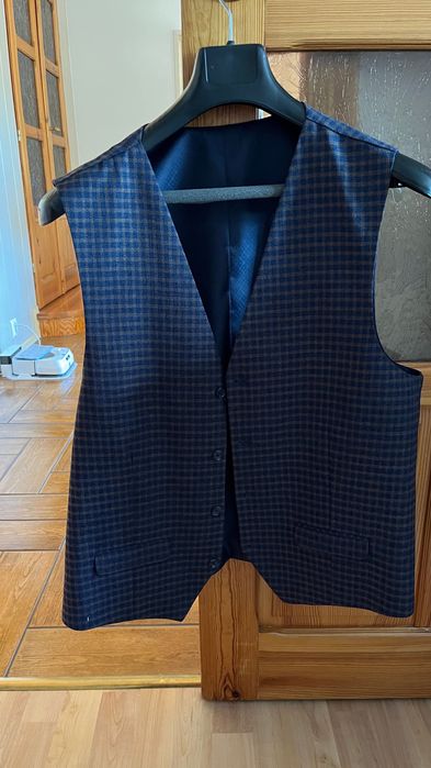 Kamizelka garniturowa ślubna.