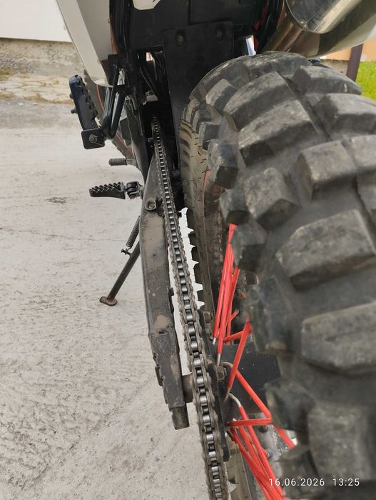 Hornet Dakar 250