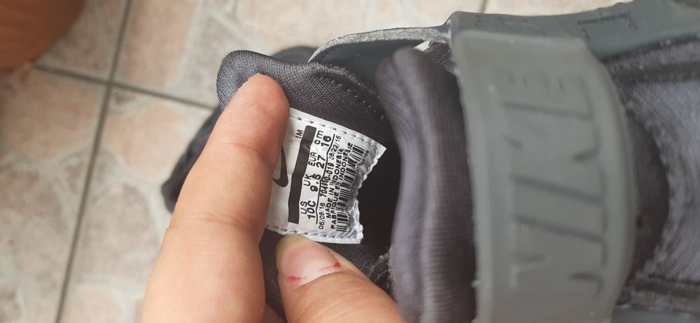 Buty Nike Huarache Run GS dla dzieci całe czarne rozmiar 27