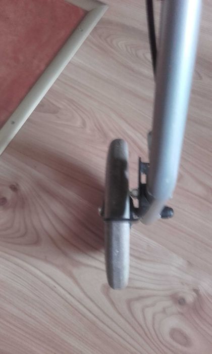 Sprzedam chodzik balkonik