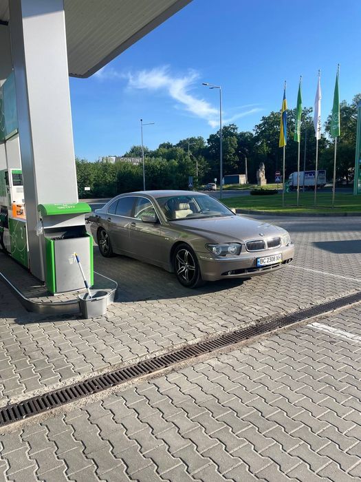 Продам Бмв е65 730