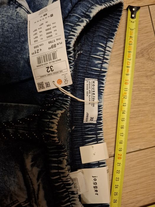 Nowe z metką spodnie damskie joggery House rozmiar 32