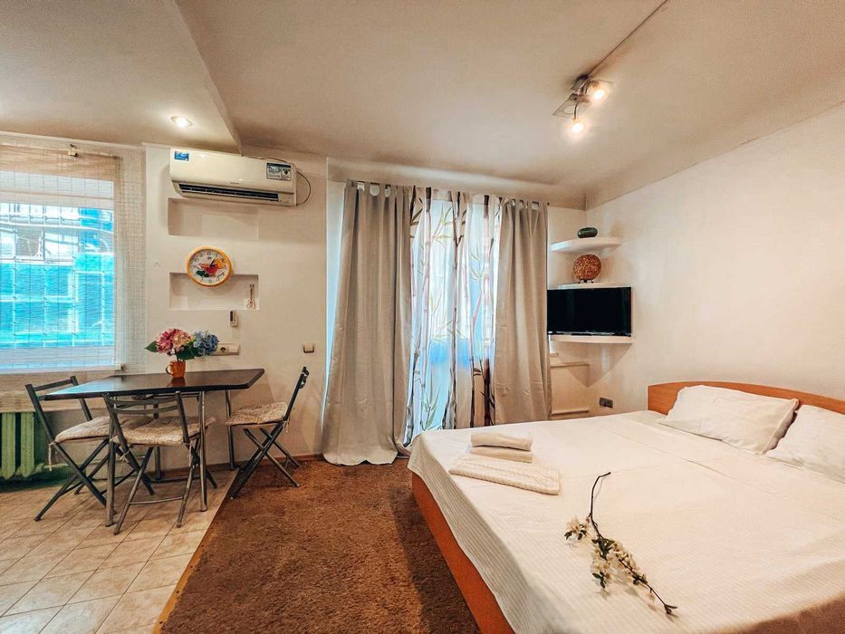 1к Мечникова Парус Центр Метро Кловська Печерський Подобово