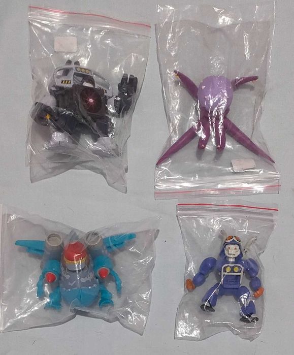 Figuras - Videojogos - Pokémons - FortNite - Skylanders - Metal Gear