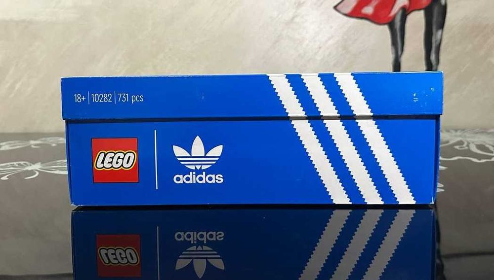 Конструктор LEGO ICONS 10282 Кросівки adidas Originals Superstar