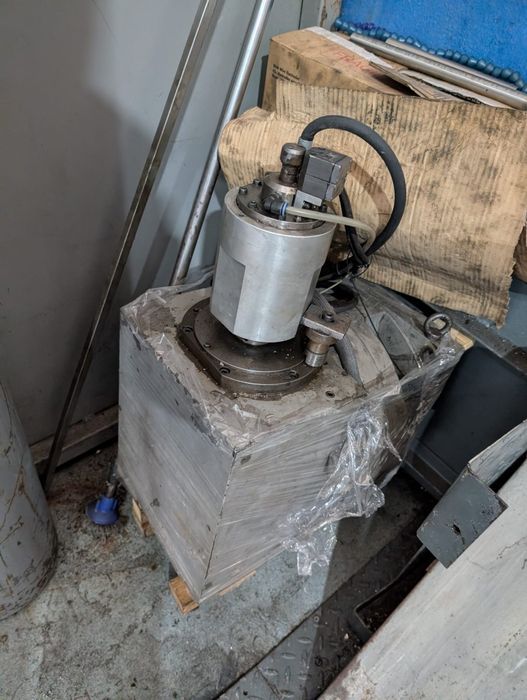 Fresadora de mesa FIL tipo FBM 600 CNC