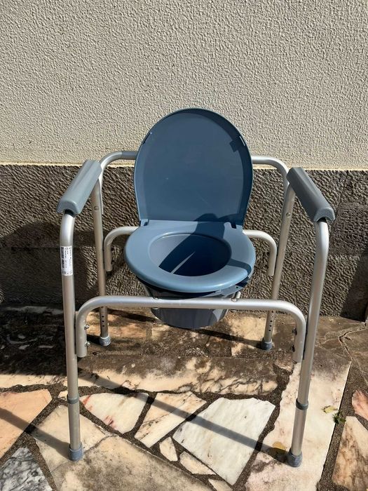 Cadeira Sanitária