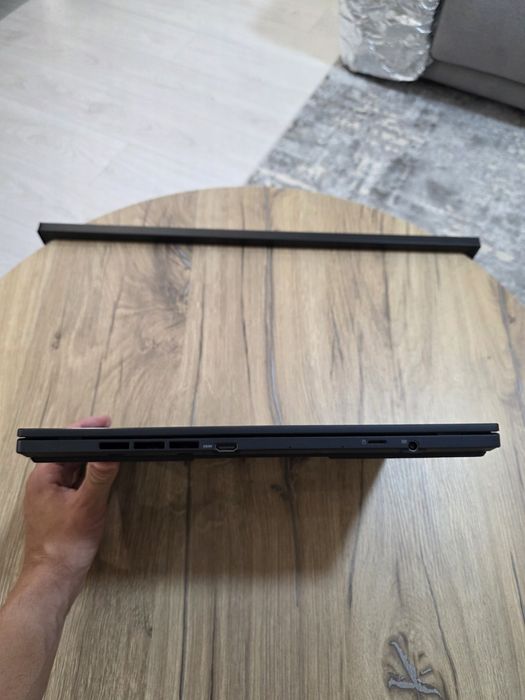ASUS Zenbook Pro 14 Duo OLED (UX8402V) i9 / RTX – Para Peças ou Reparação