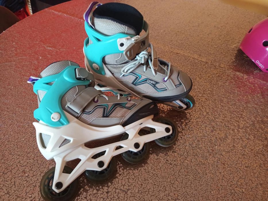 Patins, capacetes e protecões