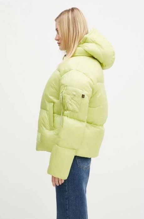 Куртка, пуховик, Alpha Industries оригінал зимова зелена з капюшоном.