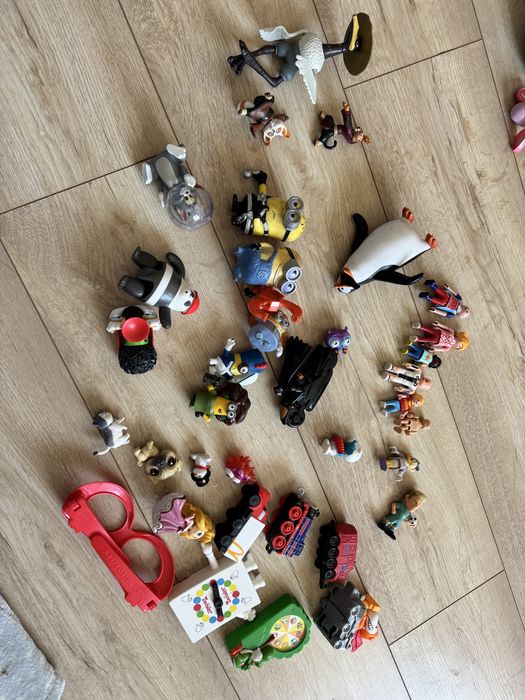 Іграшки макдональдз