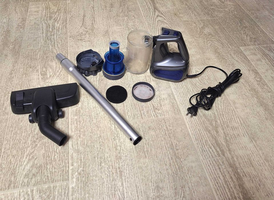 Вертикальний пилосос 2 в 1 Tristar SZ-1926 — Потужний та компактний