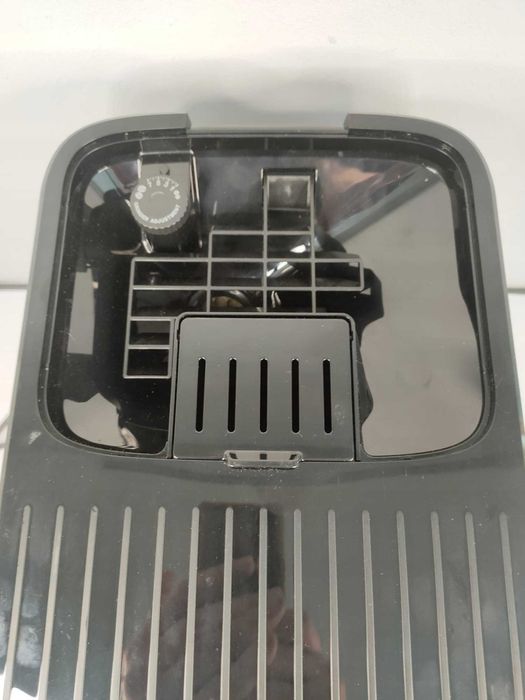 C235 De'Longhi Magnifica Plus ECAM322.70.SB Ekspres automatyczny