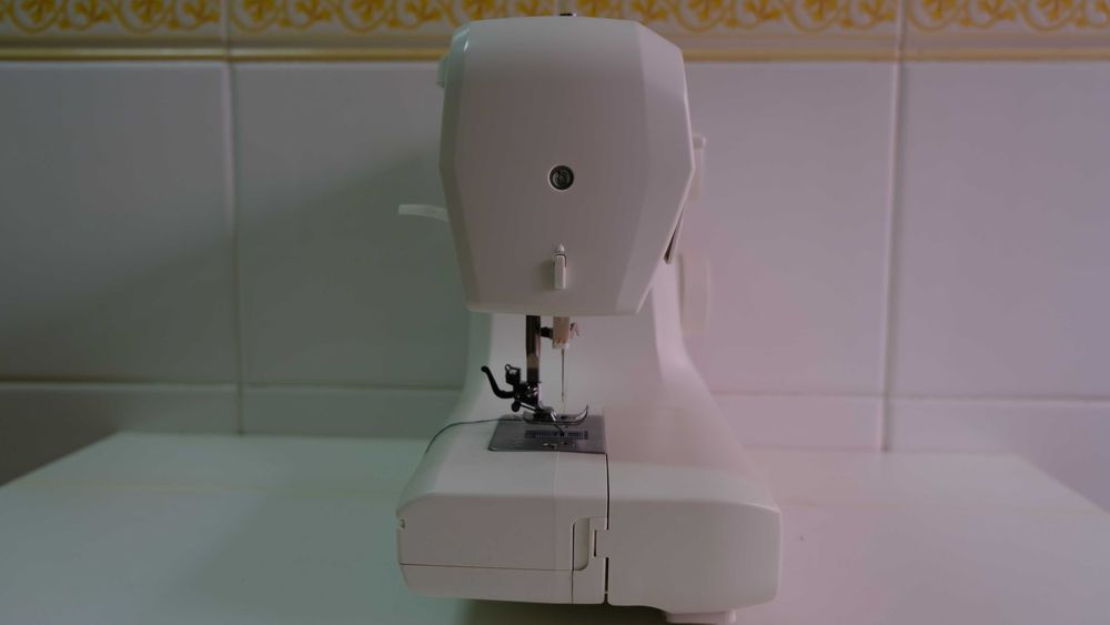 Máquina de Costura SilverCrest SNM 33 C1 Semi-Nova