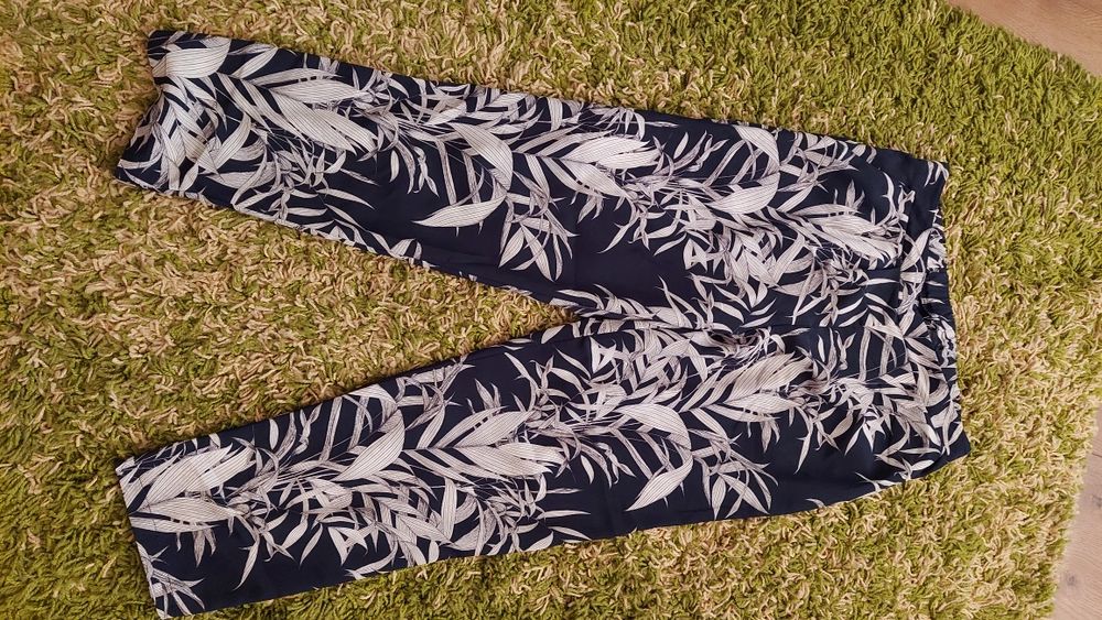 Letnie spodnie lekkie M/L