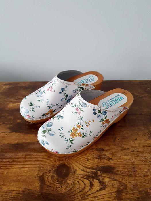 XA2 damskie chodaki drewniaki białe w kwiaty buty medyczne lecznicze