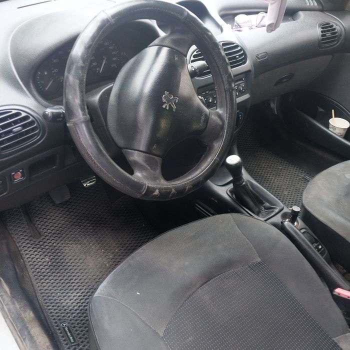 Авто на ходу,все працюе,любе переоформлення,можливий обмін .