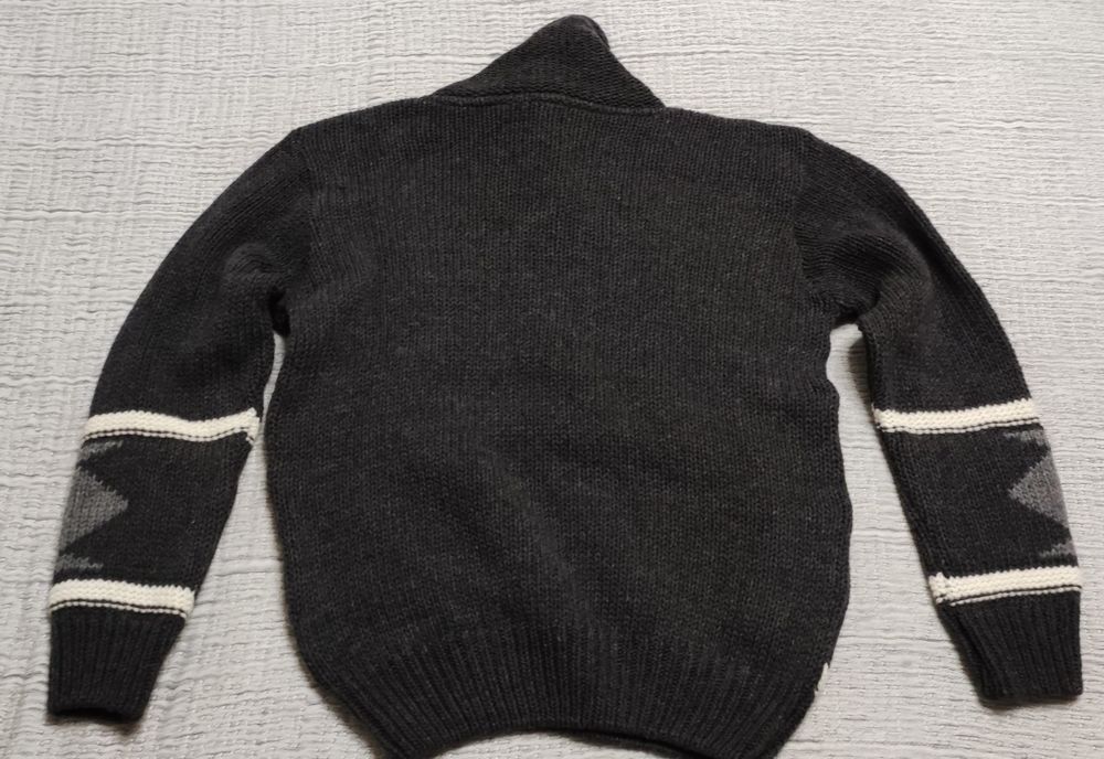 Camisola de lã
Tam 12 anos
