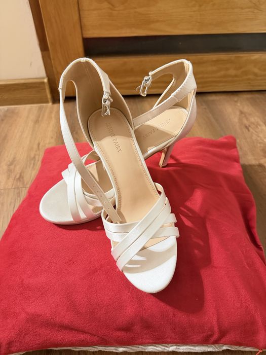 Buty ślubne lub na poprawiny