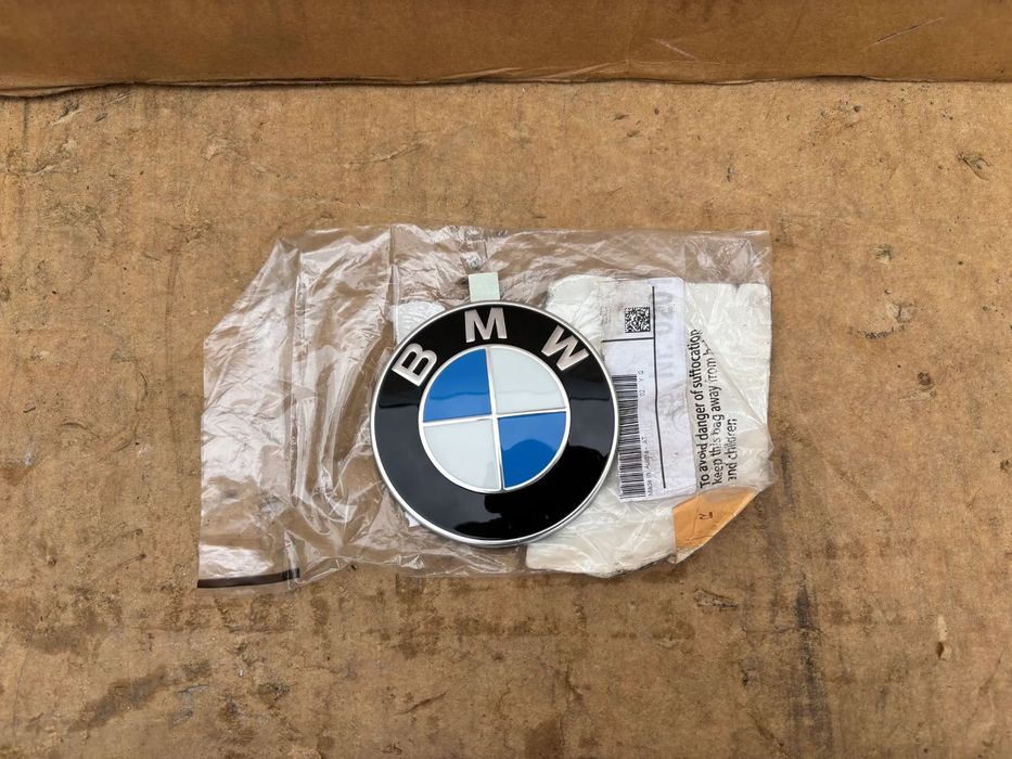 Nowy Oryginalny Znaczek Emblemat Maski Klapy BMW 82mm X2 F39 X4 G02 MX4 F98 Zderzaka 7463692 51147463692