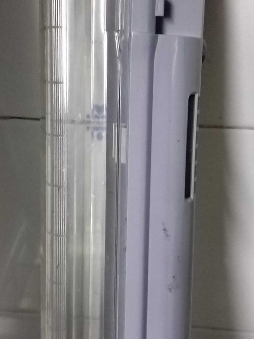 Material elétrico diverso. Algumas imagens