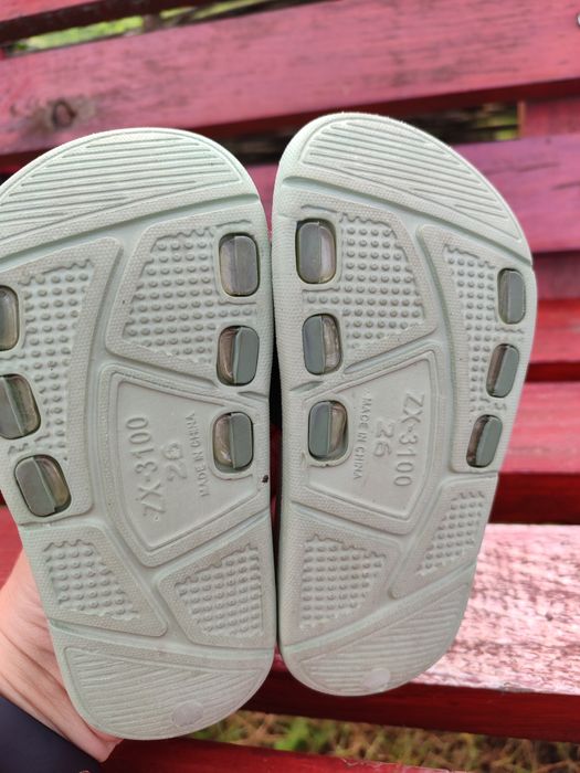 Шльопки,тапочки дитячі