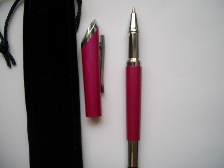 шариковая ручка Swarovski 5281124 Crystal Starlight  цвет фуксия ориг.