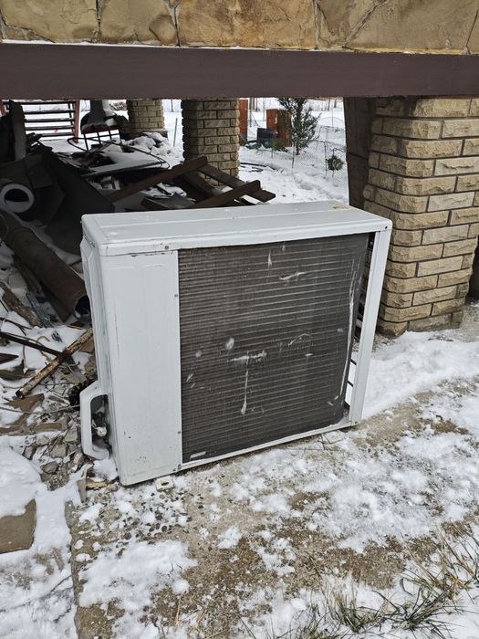 Промисловий кондиціонер McQuay (зовнішній блок)