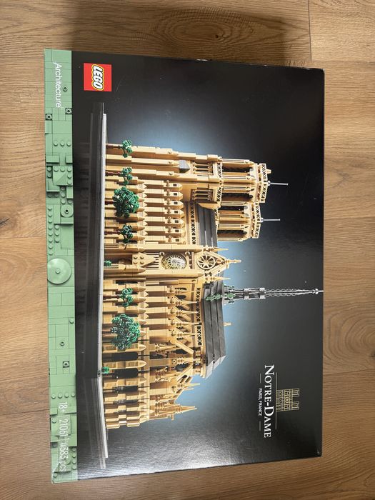 LEGO Architecture 21061 Notre-Dame w Paryżu