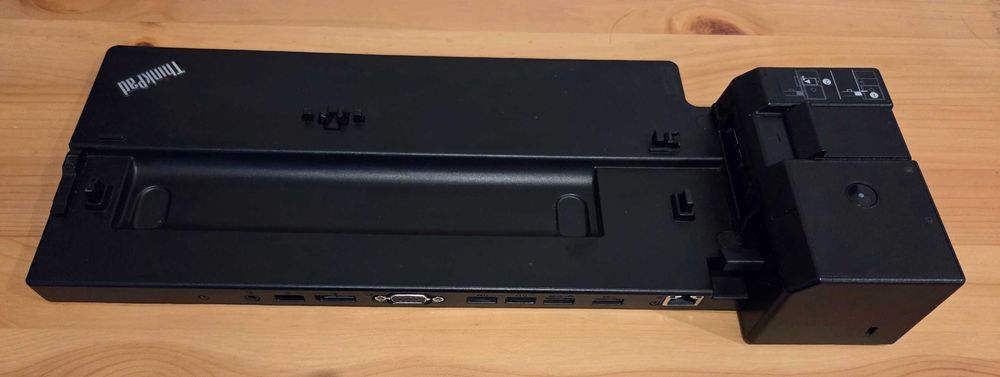 Stacja dokująca Lenovo ThinkPad Basic Dock 40AG