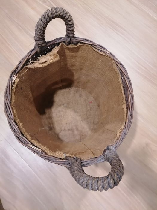 Cesto vime castanho