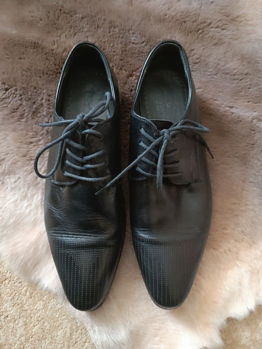 Eleganckie półbuty męskie marki Pierre Cardin to kwintesencja stylu