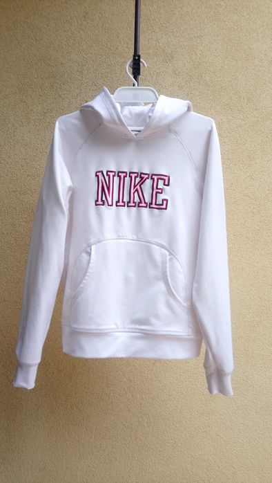 bluza biała rozm S  firmy NIKE  nowa