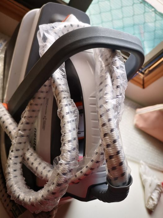 Ferro de engomar com caldeira