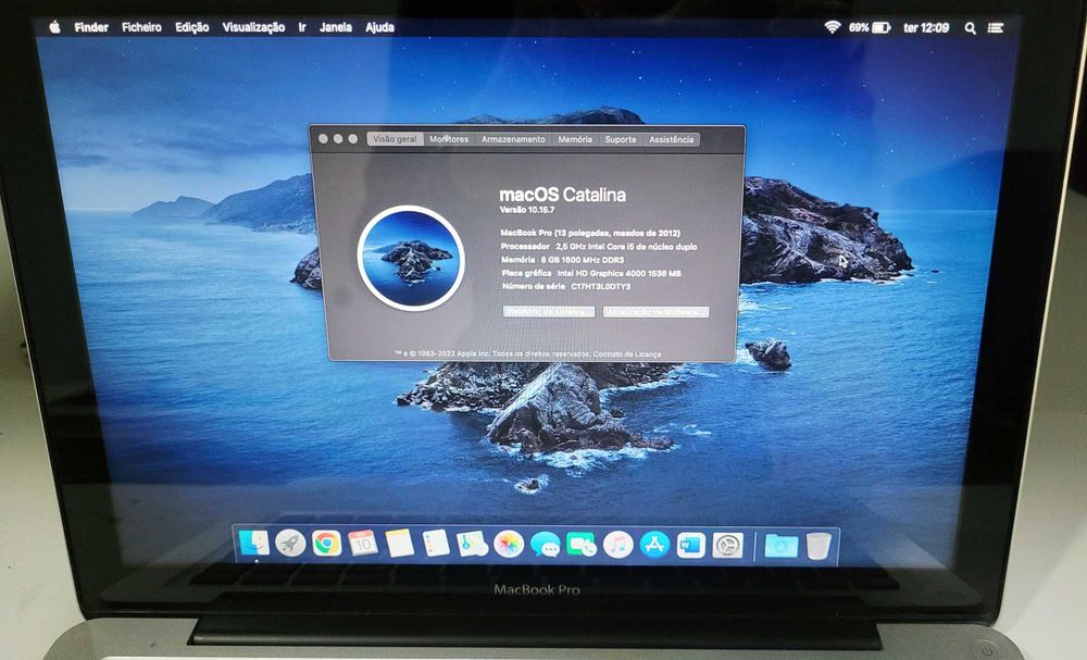Macbook Pro 13 (i5 | 8GB RAM | 240GB SSD)