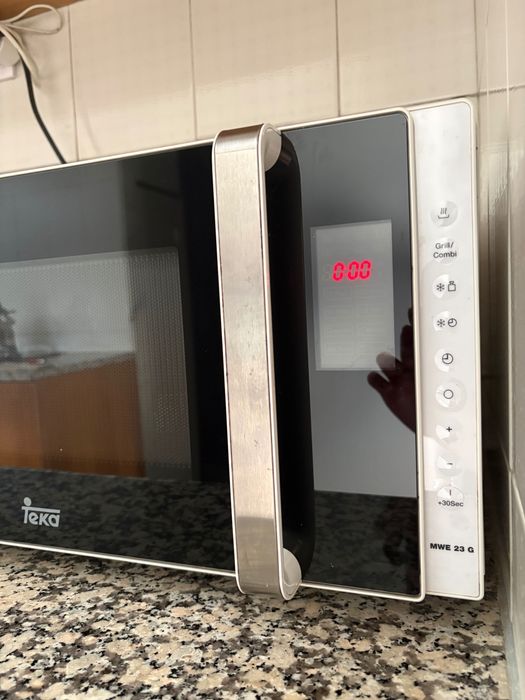 Vendo frigorífico Becken e micro-ondas Teka