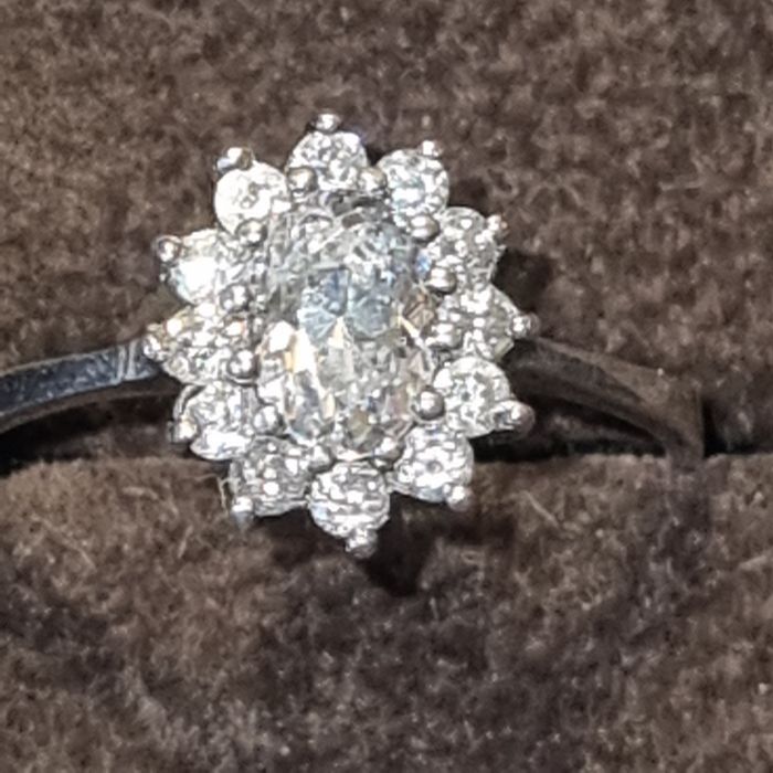 Каблучка кольцо перстень з цирконієм срібло розмір 19.5