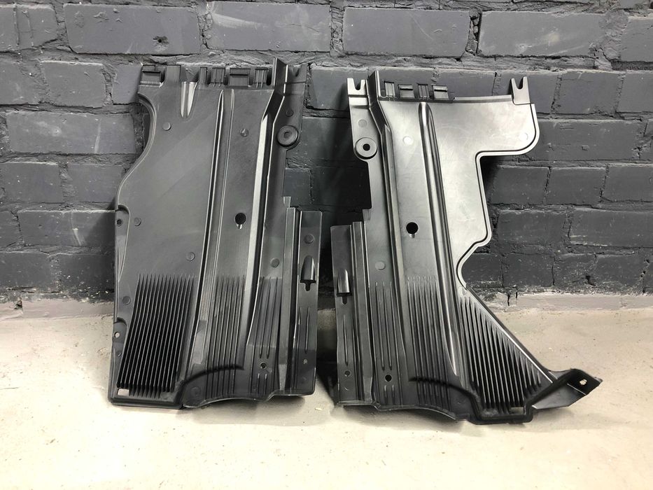 Защита днища на пороги Audi A4 B8 8K0 задние 8K0825215J 8K0825216J