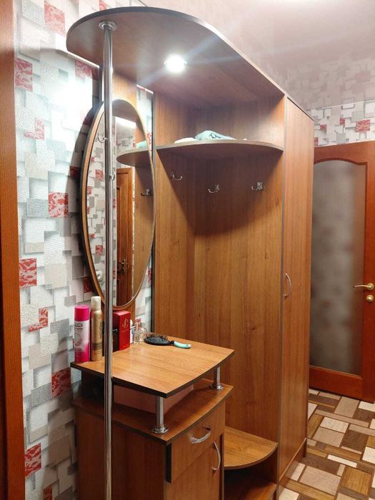 Меблі для передпокою