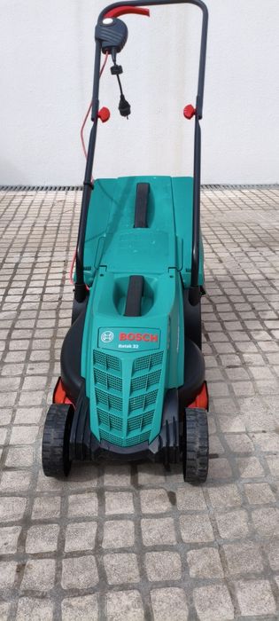 Corta relva Bosch Rotak 32 ki