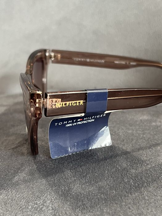 Okluary przeciwsłoneczne Tommy Hilfiger