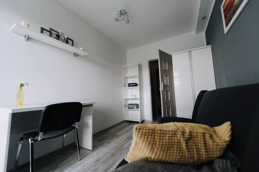 Przytulny pokój z balkonem - Os. Chrobrego w Poznaniu