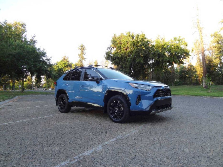 Toyota RAV4 XSE      2022